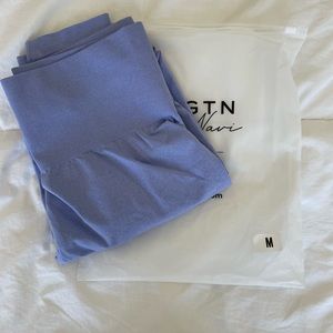 NVGNT NV SEAMLESS LEGGINGS